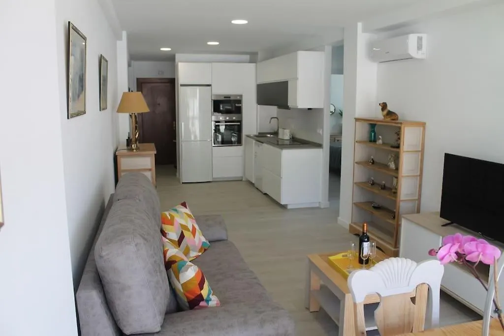 Luminoso Y Reformado Apartamento En Nerja